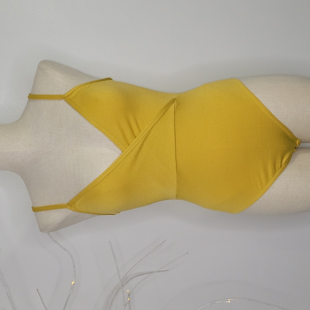 Boohoo Mustard Yellow Bodysuit SZ 4
